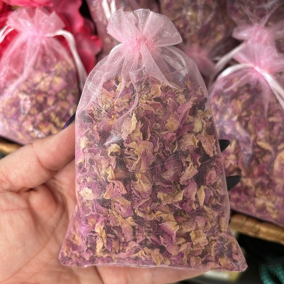 Pink Rose Petal Sachets for Aroma Therapy Fragrance in Satin Storage Bag - Picture 3 of 4